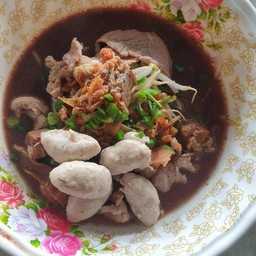 สุมาลี ก๋วยเตี๋ยวน้ำตกหมูตุ๋น,ต้มยำโบราณ
