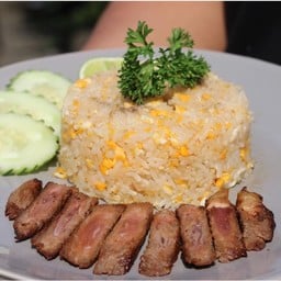 ข้าวผัดเนื้อย่างจิ้มแจ่ว (Ribeye Aus.)