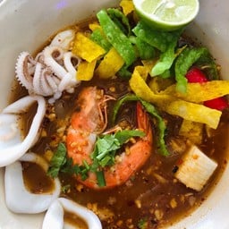 ก๋วยเตี๋ยวยกล้อ มอ.สุราษฎร์