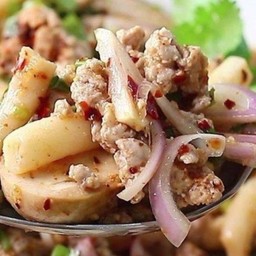 ลาบหมูใส่เห็ดรวม