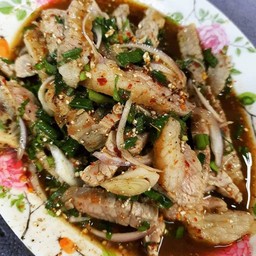 น้ำตกเนื้อ