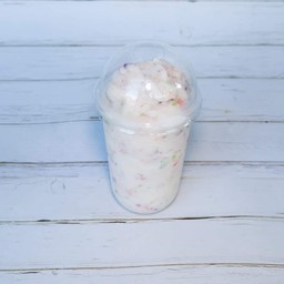 นมเปรี้ยวดัชมิลรสผลไม้รวปีโป้ปั่น