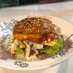 Burger midnight(Halal) สายมอ ถ. เจริญประดิษฐ์