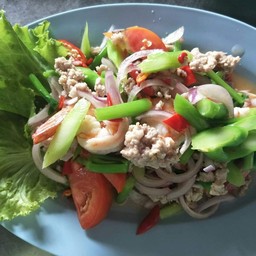 ยำคะน้ากุ้งสด