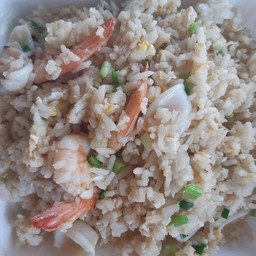 ข้าวผัดทะเล