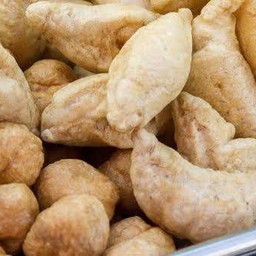 ซาร่า ลูกชิ้นปลาทอด