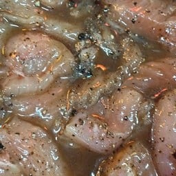 ไก่พริกไทยดำ