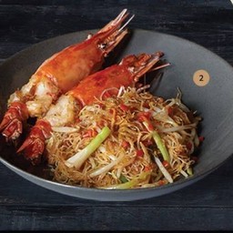 หมี่ผัดซอสมันกุ้งใหญ่