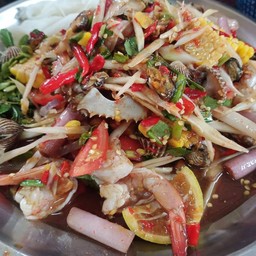 ตำข้าวโพด มะกอ หลดบัว กุ้งลวก ปูม้า ตะแครงหอย