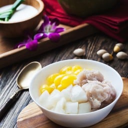 แปะก๊วย/พร้าวอ่อน/เผือก กะทิสด