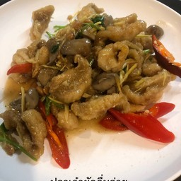 ปลาเก๋าผัดคื่นฉ่าย
