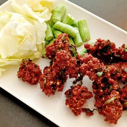 ลาบหมูทอด