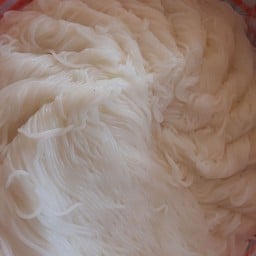 ขนมจีนเปล่า