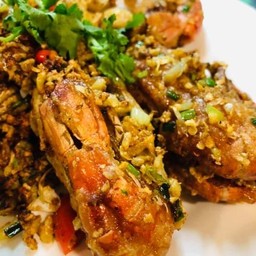 กุ้งผัดพริกเกลือ