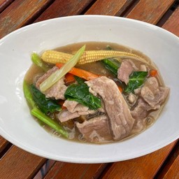 ราดหน้า หมู/ไก่/หมูสับ