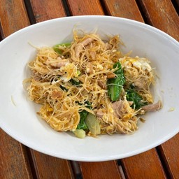 ผัดซีอิ๊ว หมูชิ้น/ไก่ชิ้น/หมูสับ