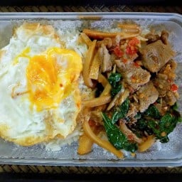 อาวันนี่ ฮาล้าลฟู้ด ลาดพร้าว