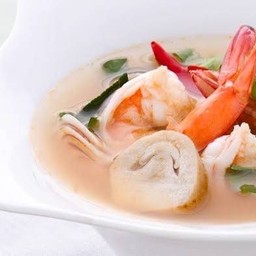 ต้มยำรวมมิตรน้ำใส