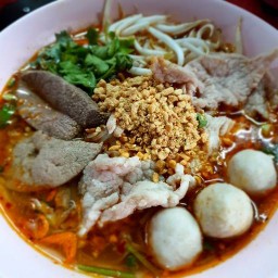 เตี๋ยว นายฮังเพ้ง 81/1 เจ้ รำพรรณ ศูนย์การค้าหนองแขม
