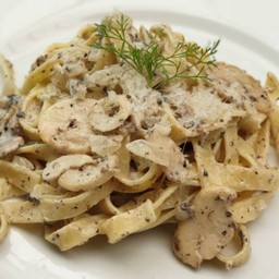 Creamy Champignon & Truffle Tagliatelle
