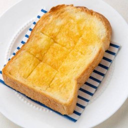 ขนมปังปิ้งน้องมิเนะ
