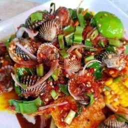 ลาบส้มตำเจ๊กาญประปานคร