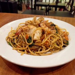 สปาเก็ตตี้ผัดขี้เมาทะเล