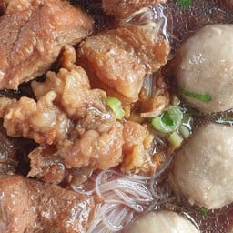 บะหมี่หมู ธรรมดา
