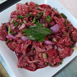 ชกเล็กเนื้อ