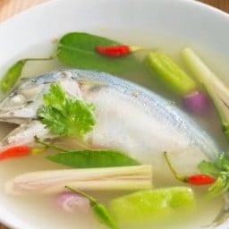 ปลาทูต้มใบมะขาม