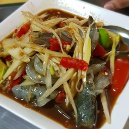 ส้มตำกุ้งสด