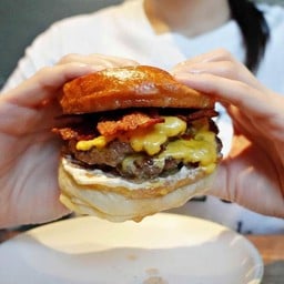 Double stack Bacon & cheese (pork)