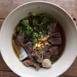 ก๋วยเตี๋ยวเนื้อ