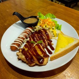 สเต็กไก่ + ไส้กรอก