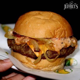 Jeffrey’s Home Burger แจ้งวัฒนะ