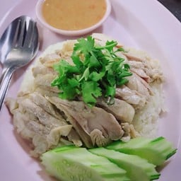 ข้าวมันไก่ต้ม
