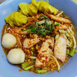 บะหมี่เกี๊ยวหมูแดงต้มยำ