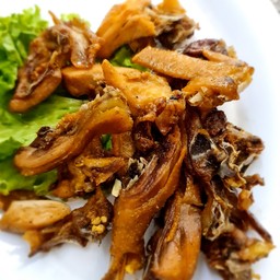 ไก่บ้านทอดเกลือ