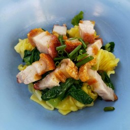 เกี๊ยวน้ำหมูกรอบ