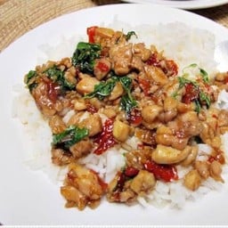 ข้าวกระเพราไก่