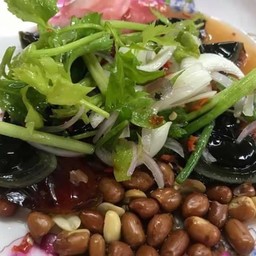 ยำไข่เยี่ยวม้า