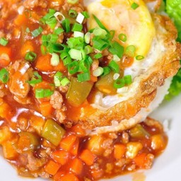 ไข่ระเบิด ราดข้าว