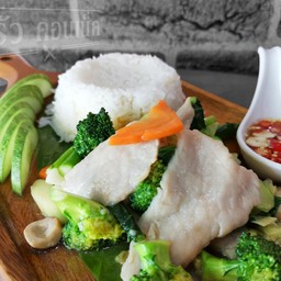 ข้าวราดผัดผักรวมมิตร