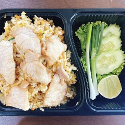 ข้าวผัดหมู