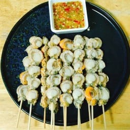 ปิ้งย่างแม่ไก่ น้ำจิ้มรสเด็ด