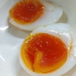 ไข่ยางมะตูม