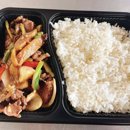 ข้าวเนื้อผัดน้ำมันหอย