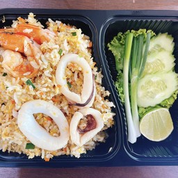 ข้าวผัดทะเล