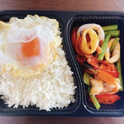 ข้าวพริกแกงทะเล