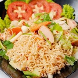 ยำมาม่า